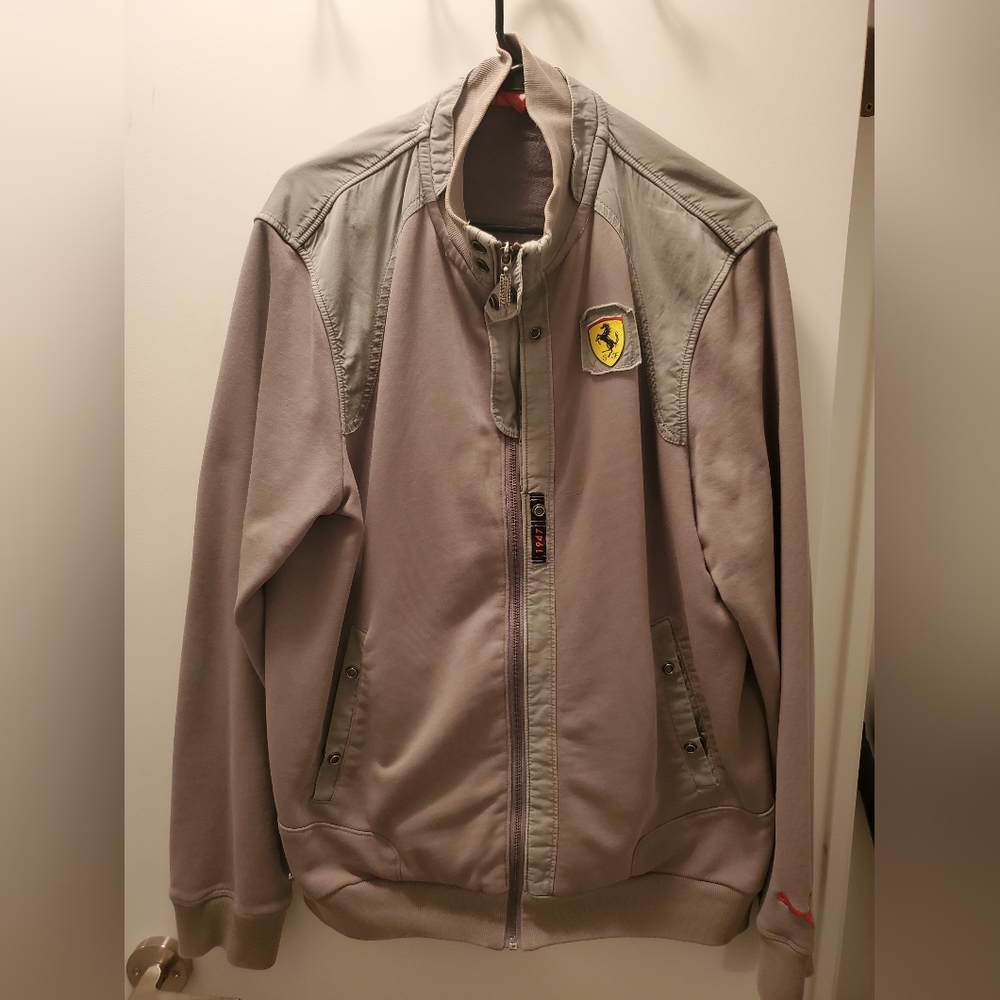 Puma official ferrari size large grey jacket